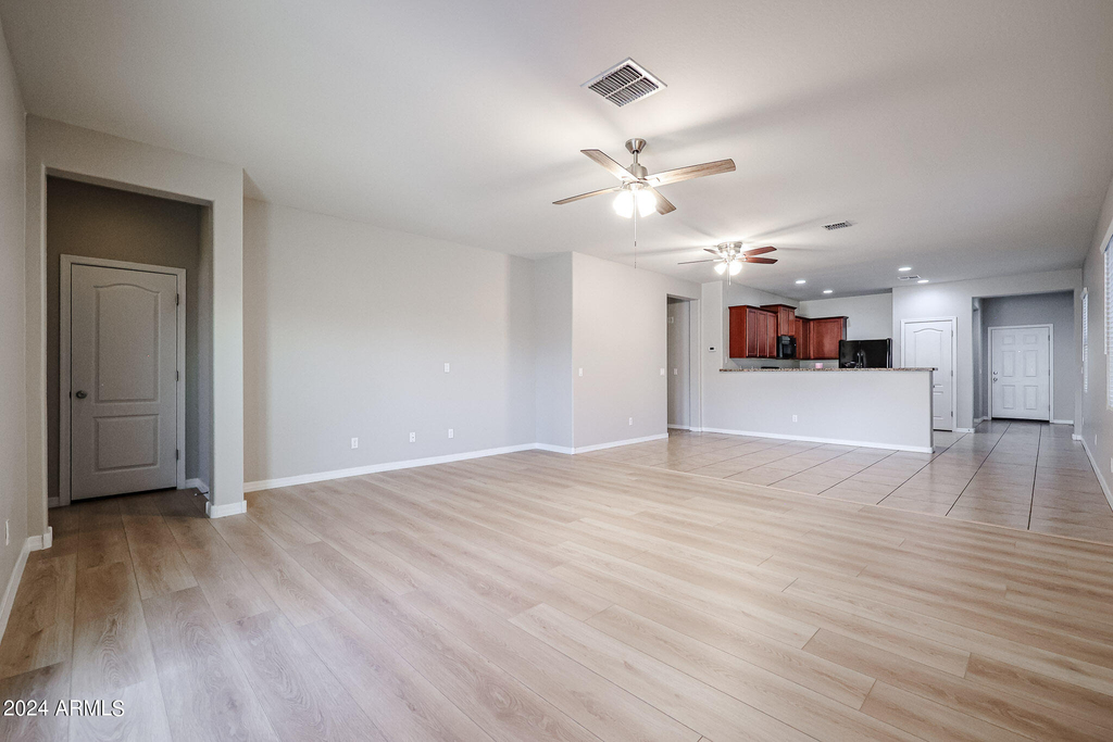 7009 S 78th Drive - Photo 9