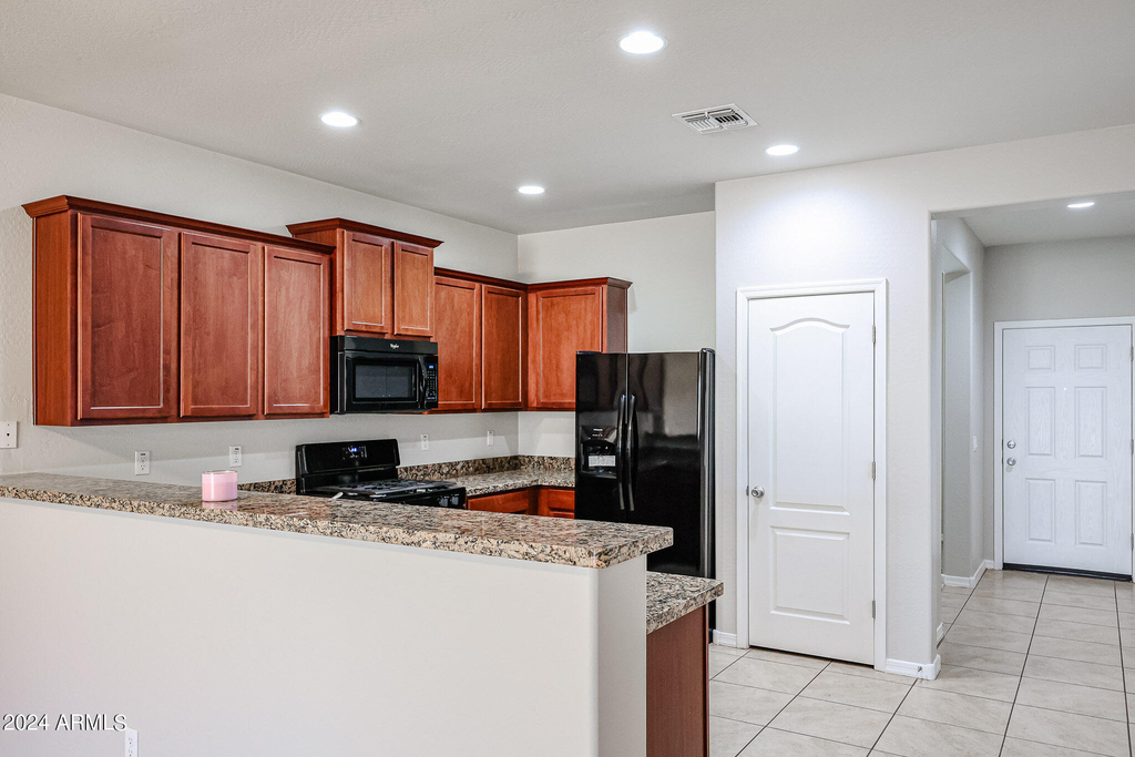 7009 S 78th Drive - Photo 5