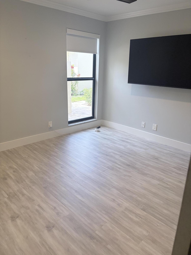 3072 Inglewood Terrace - Photo 16