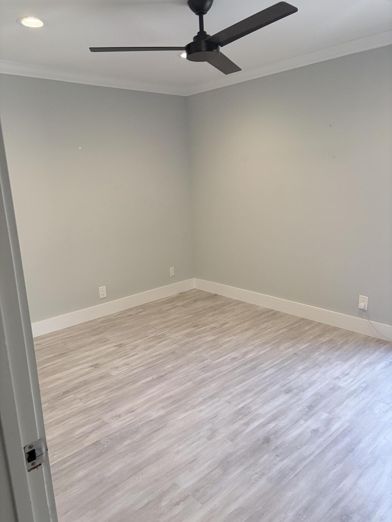 3072 Inglewood Terrace - Photo 17