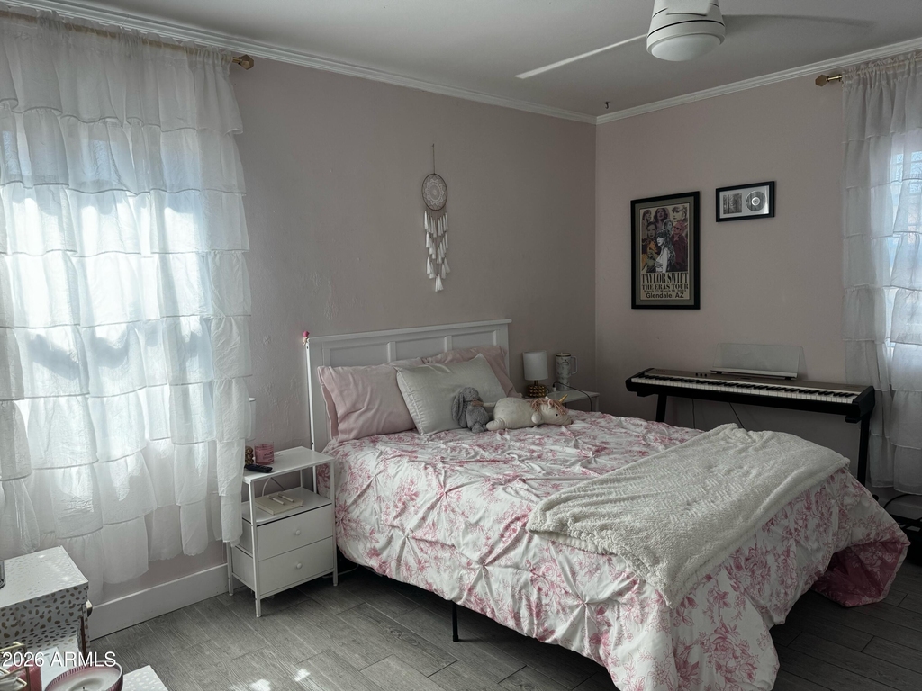 705 W Wilshire Drive - Photo 23