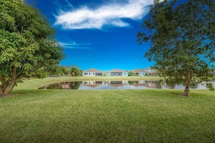 5574 55th Avenue - Photo 24