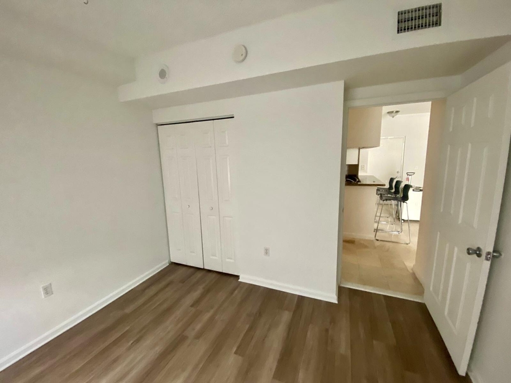 17100 N Bay Road - Photo 10