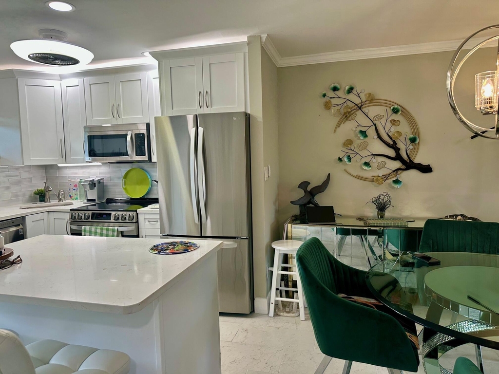 2721 Garden Drive N - Photo 8