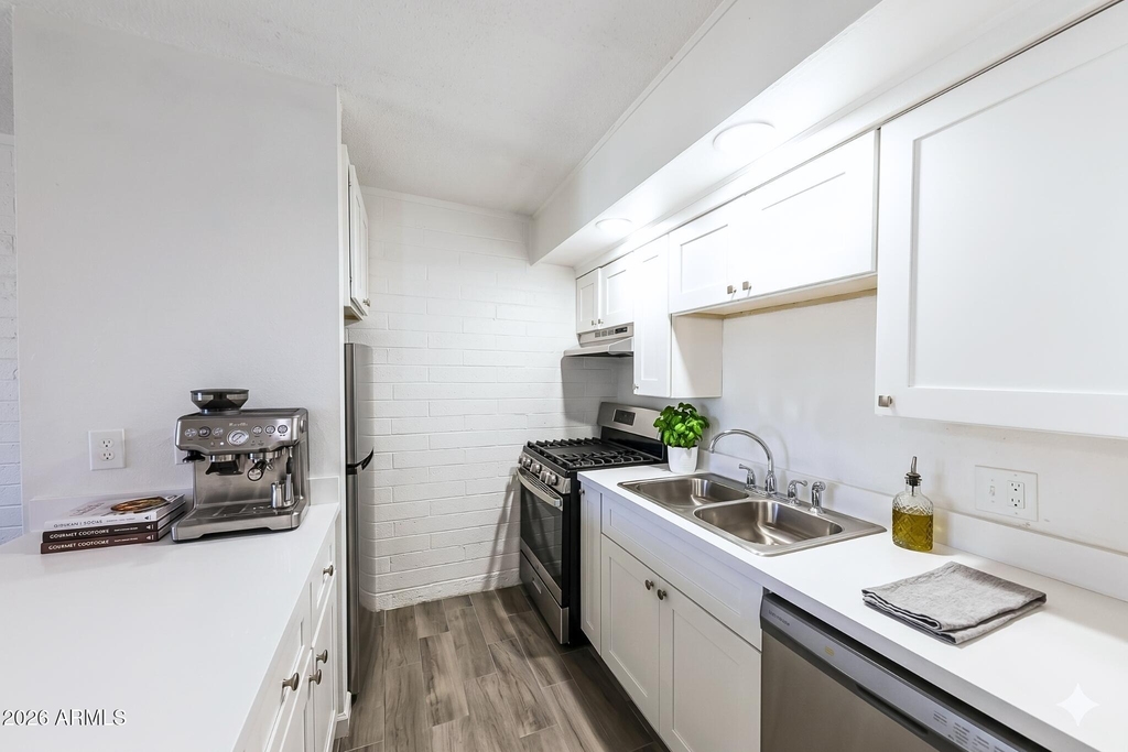 6320 N 16th Street - Photo 3