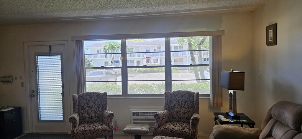 27 Newport B - Photo 1