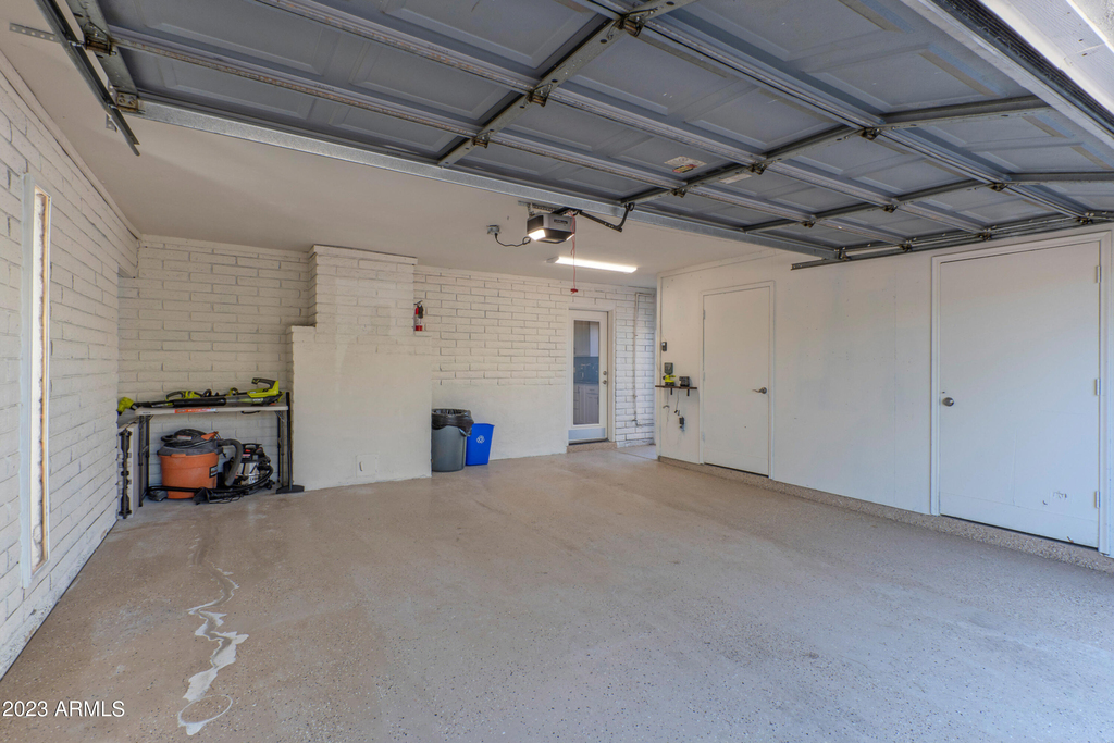 12636 N 68th Street - Photo 22