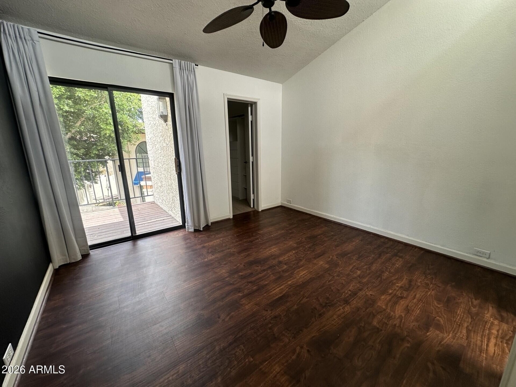 8840 S 51st Street - Photo 18