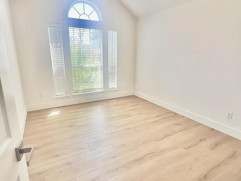 1121 Charlton Road - Photo 5