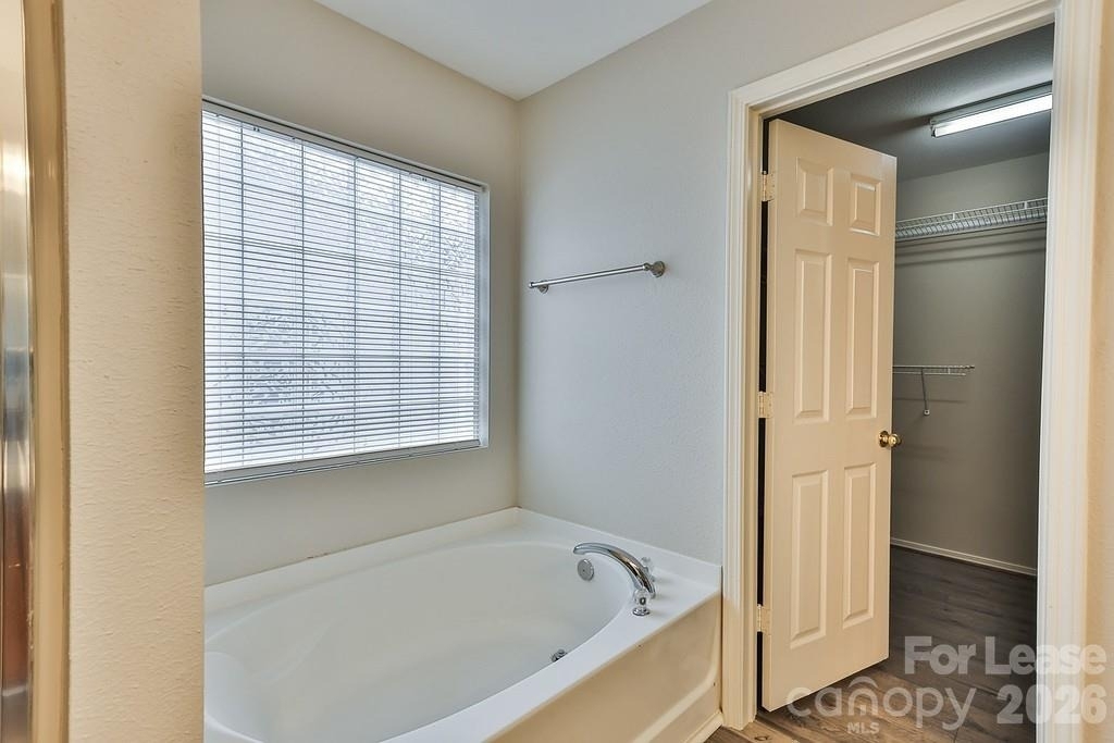 8946 Chalkstone Road - Photo 33
