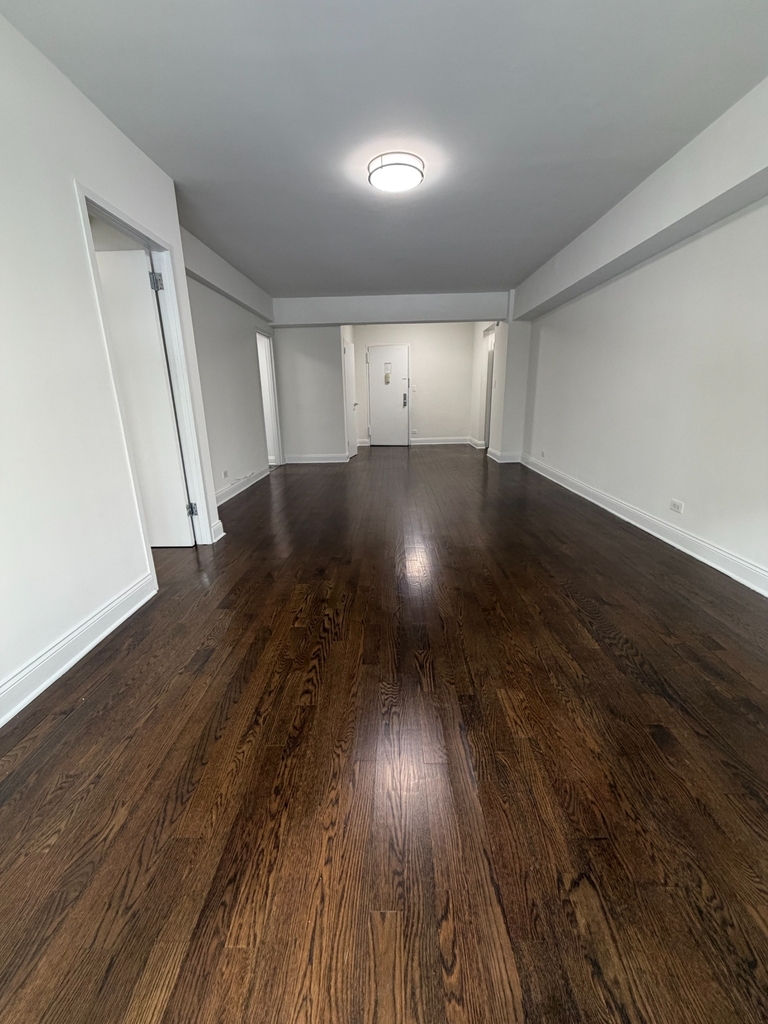  3rd ave - Photo 8