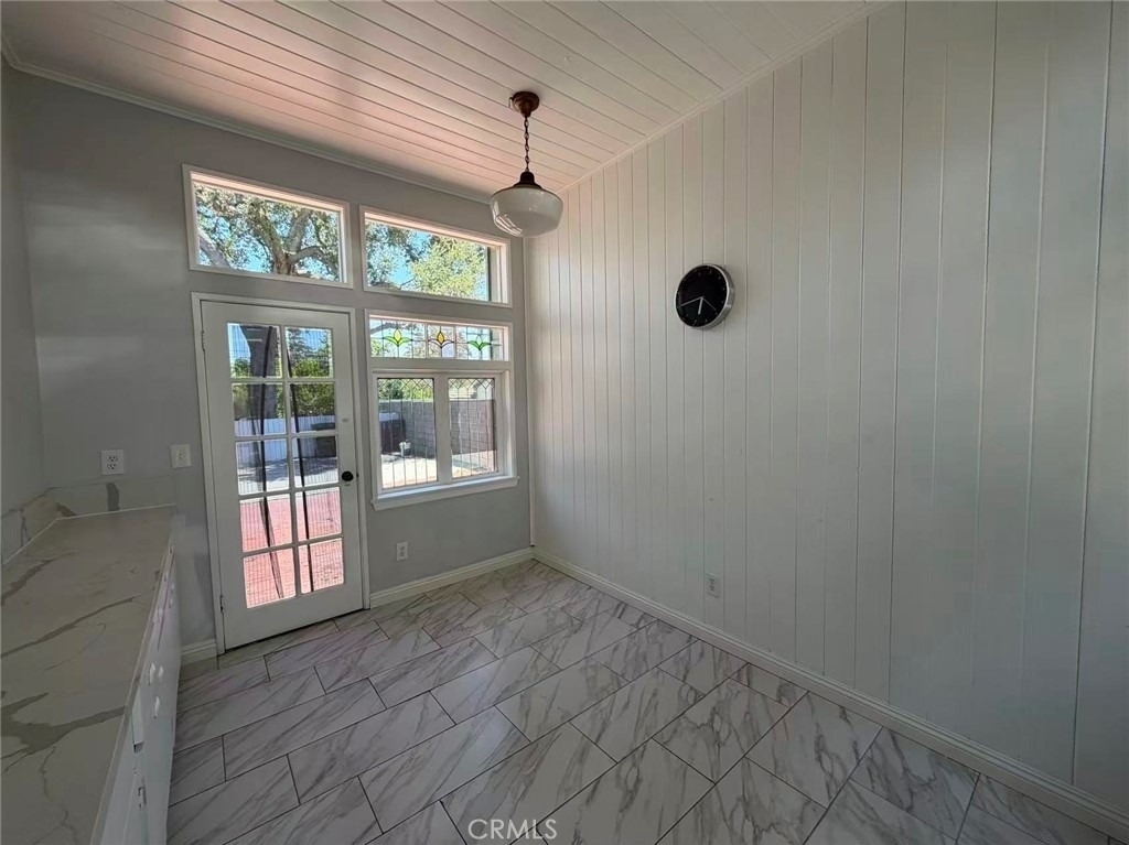 5738 Agnes Avenue - Photo 5