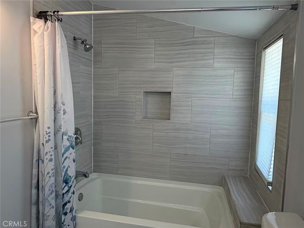 5738 Agnes Avenue - Photo 9
