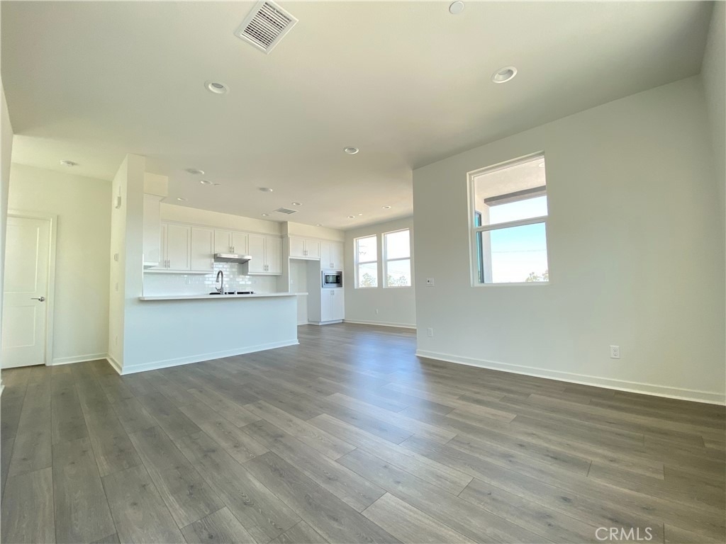 115 Fable - Photo 1