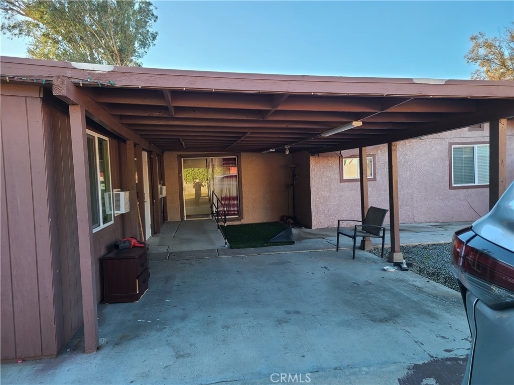 11685 Holmes - Photo 4