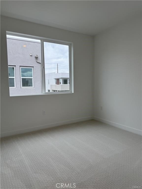 677 S Lyon St - Photo 10