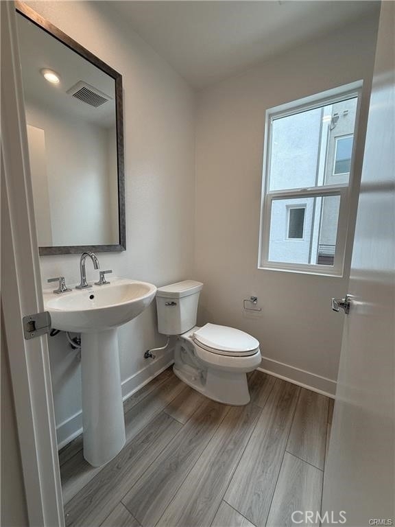 677 S Lyon St - Photo 4