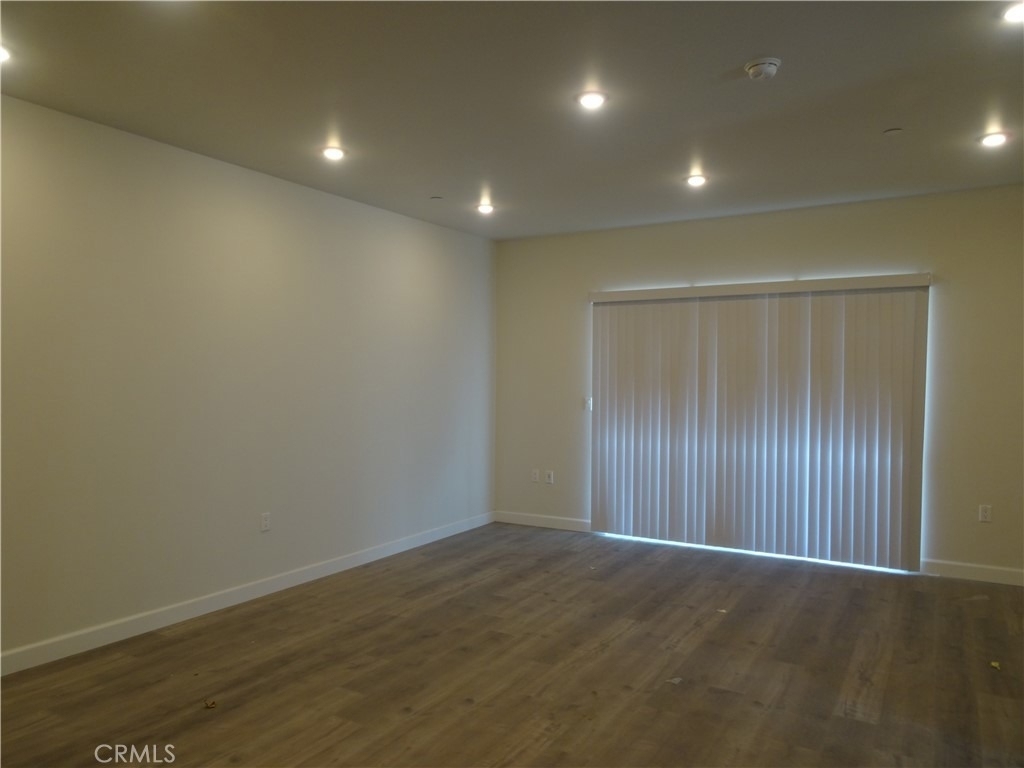 14400 Friar Street - Photo 5