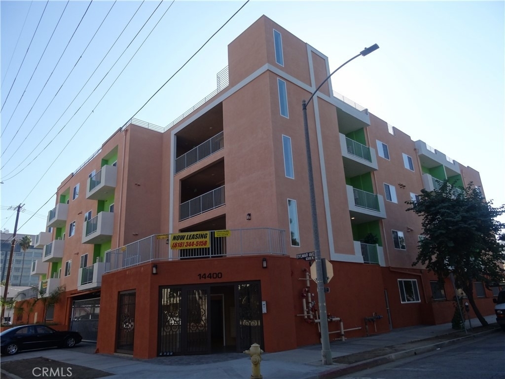14400 Friar Street - Photo 0