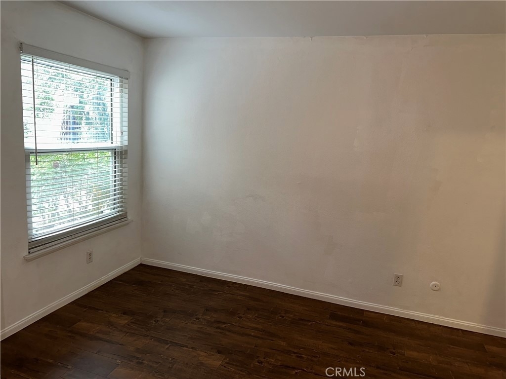 7101 Farralone Avenue - Photo 11