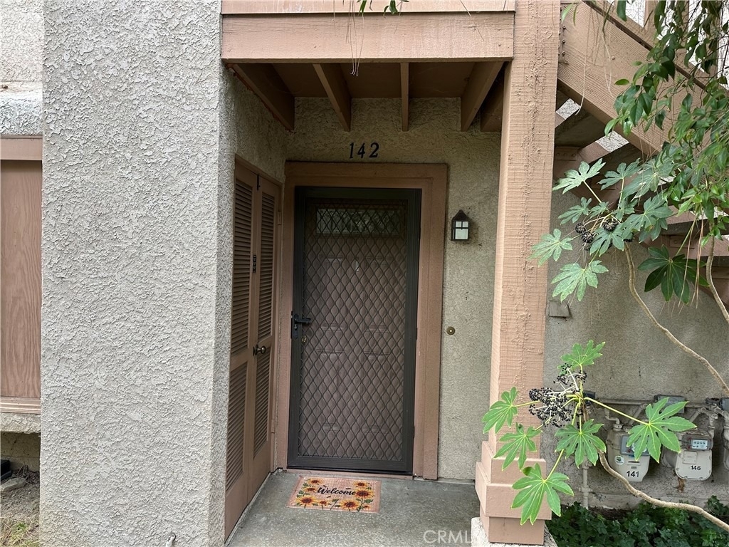 7101 Farralone Avenue - Photo 2