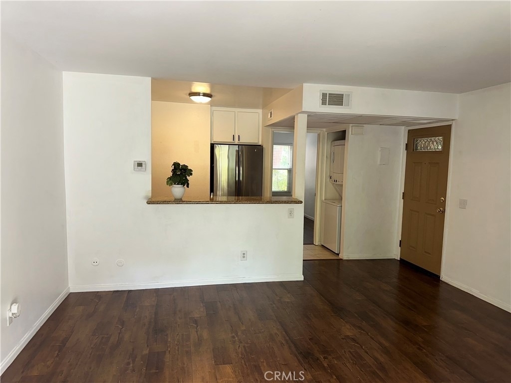 7101 Farralone Avenue - Photo 6