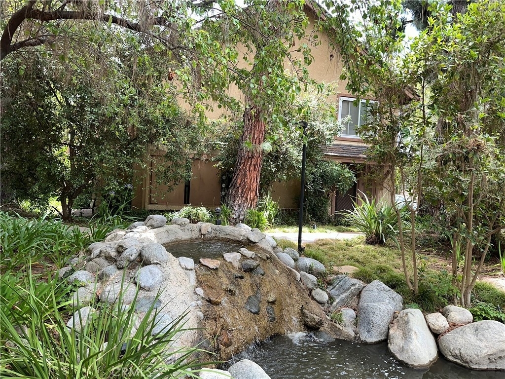 7101 Farralone Avenue - Photo 17
