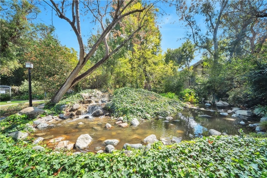 7101 Farralone Avenue - Photo 34