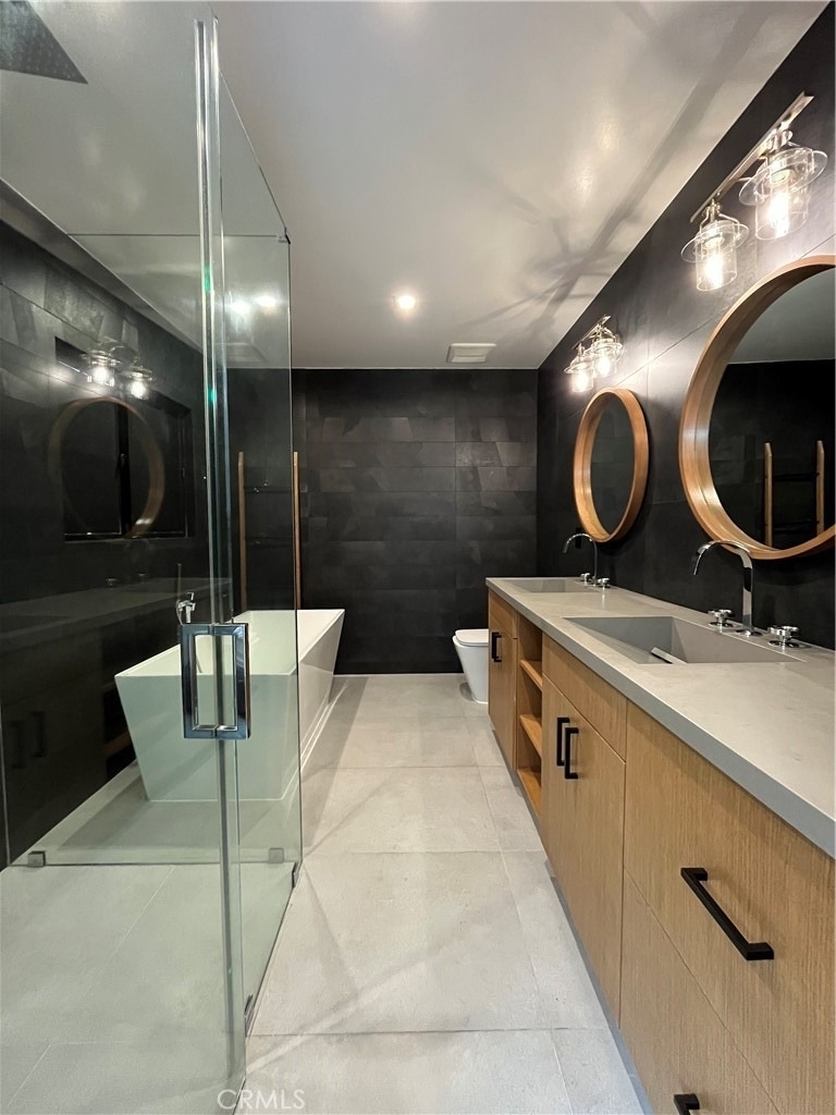5735 Saloma - Photo 13