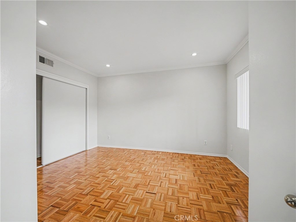 6342 Morse - Photo 37