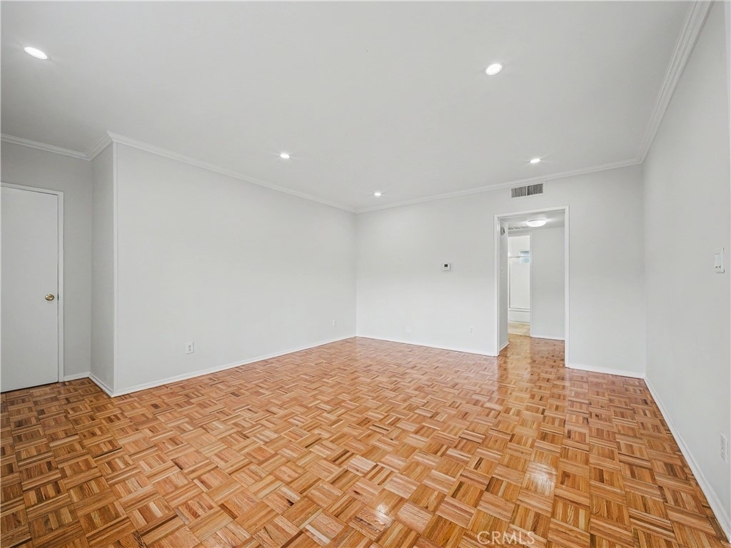 6342 Morse - Photo 7