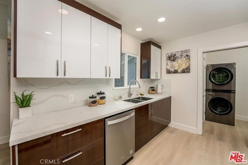 5628 Ponce Avenue - Photo 15