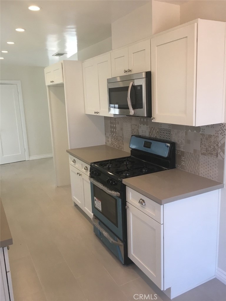 1131 Sunvue Pl - Photo 5