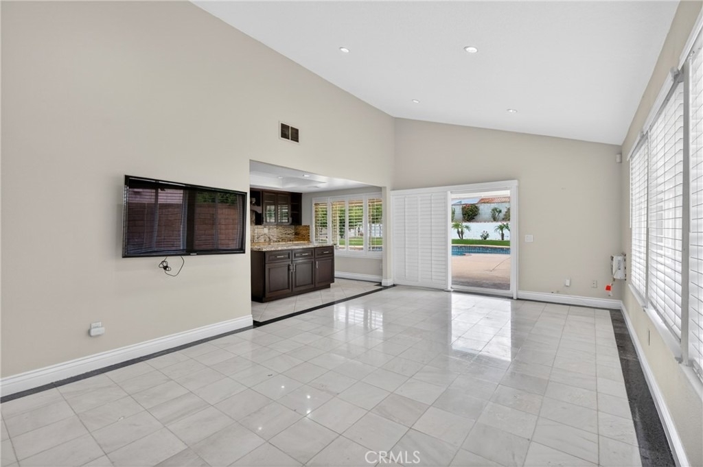18259 Minnehaha Street - Photo 19