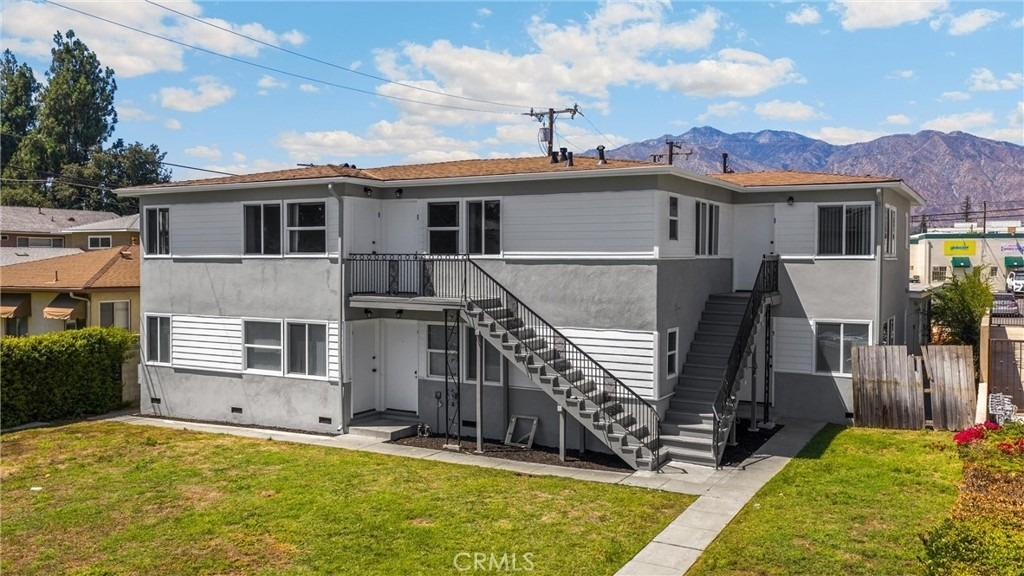 15 Christina Street - Photo 0