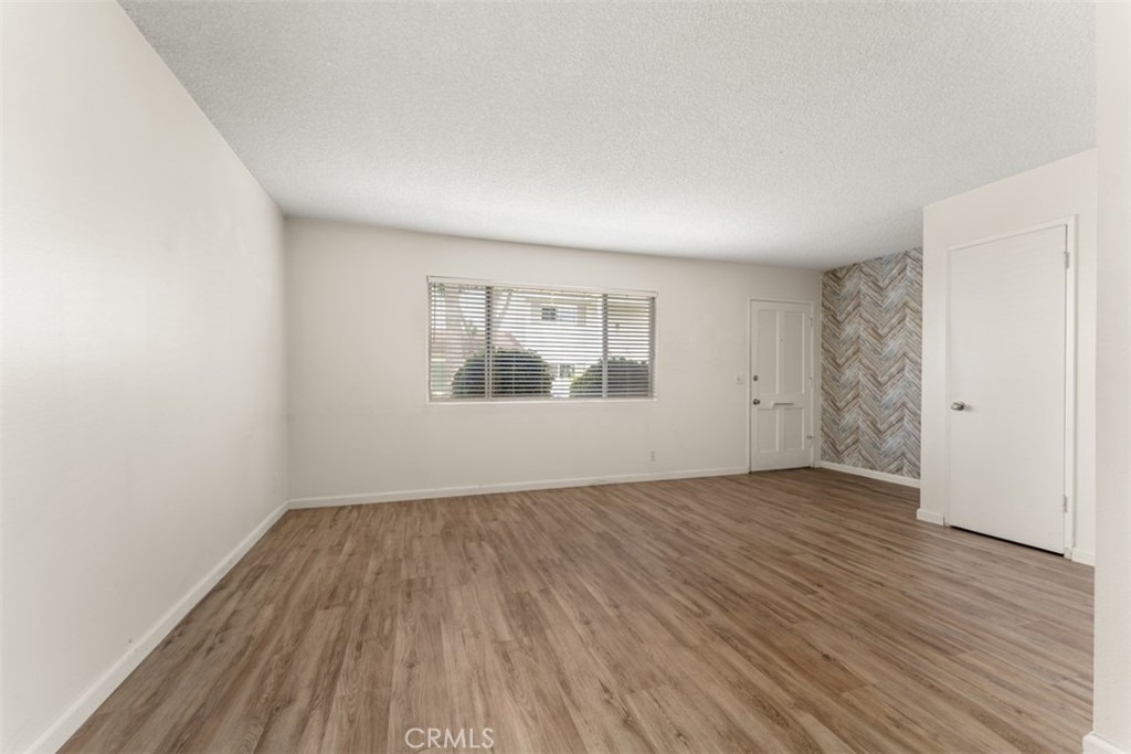 8115 Woolburn Drive - Photo 10