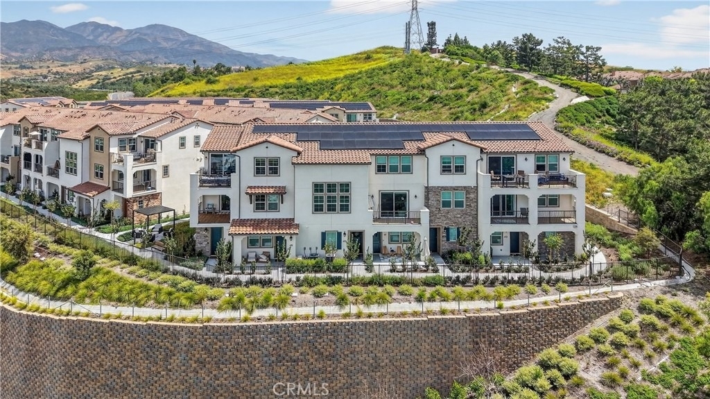 415 Besalu Terrace - Photo 40
