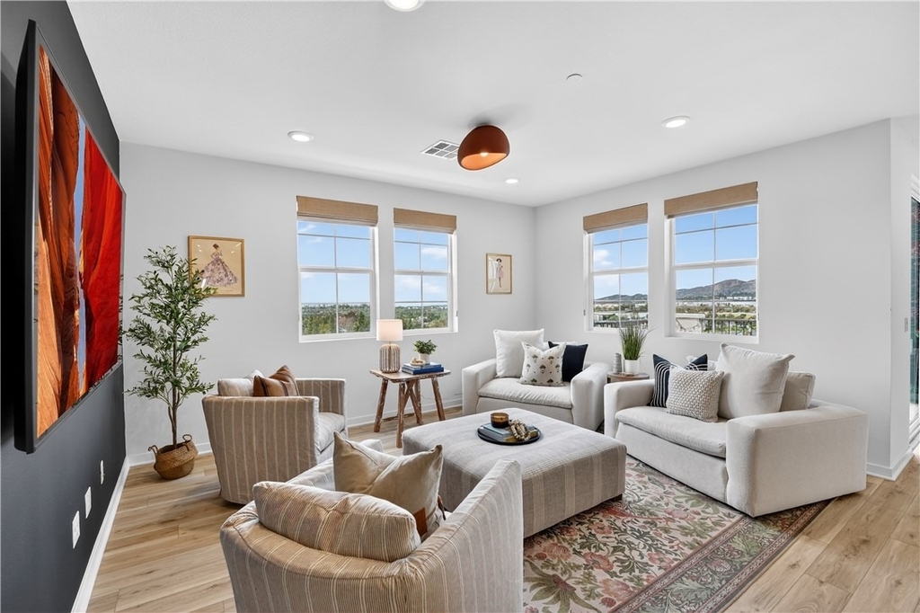 415 Besalu Terrace - Photo 1