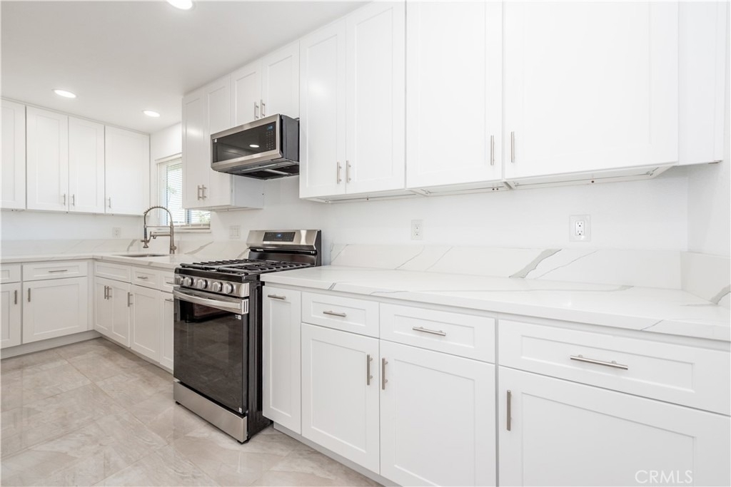 8002 San Luis - Photo 9