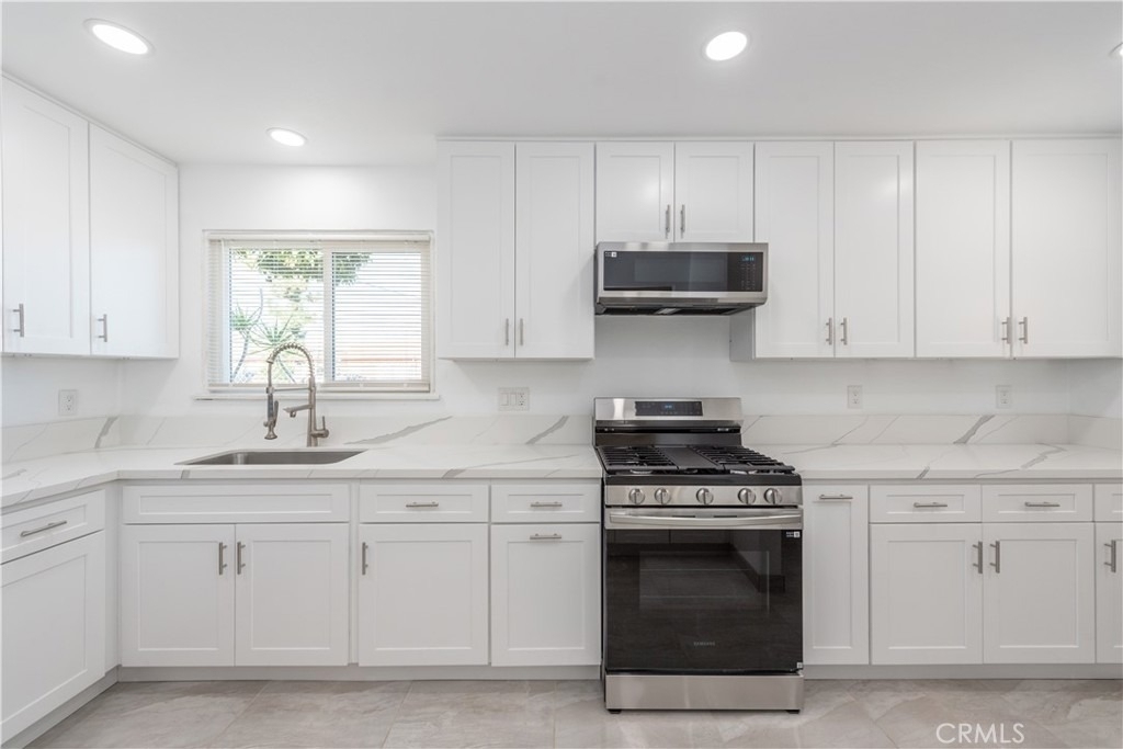 8002 San Luis - Photo 8