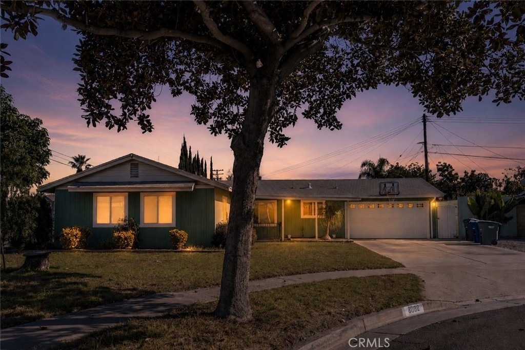 8002 San Luis - Photo 1
