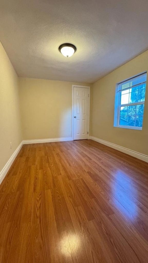 7610 Miller Avenue - Photo 18