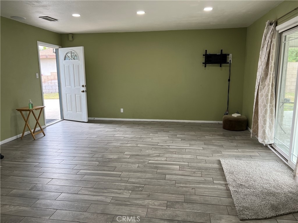 722 Forest Park Drive - Photo 4