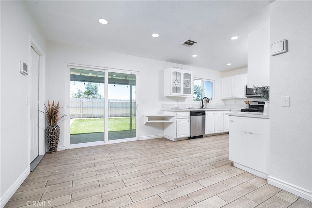 11945 Bornite Avenue - Photo 10