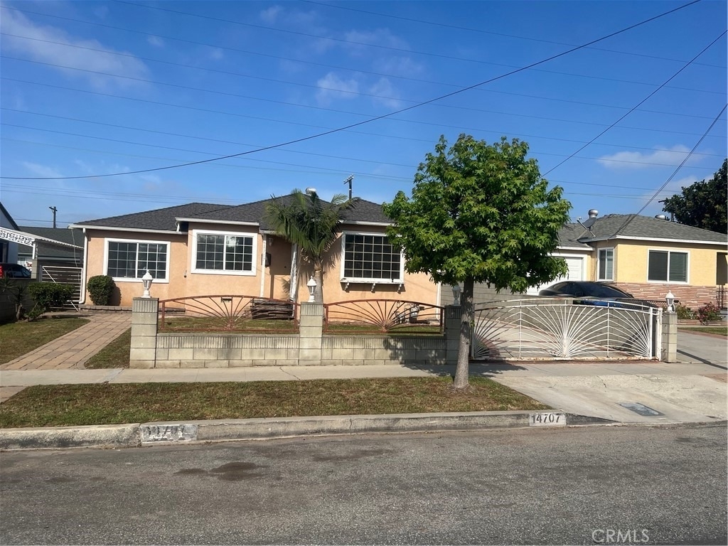 14707 S Denver - Photo 0