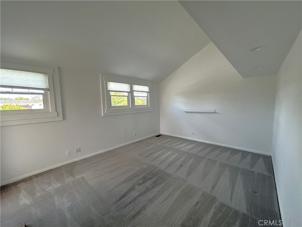 1938 Westminster - Photo 32
