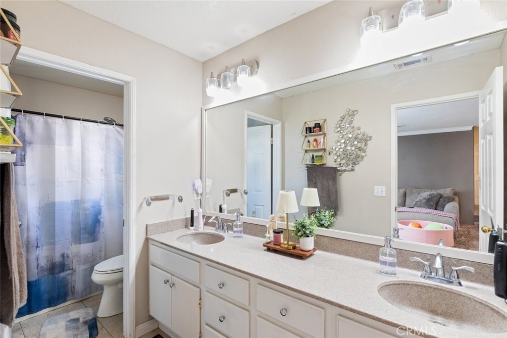 15736 Home Court - Photo 17