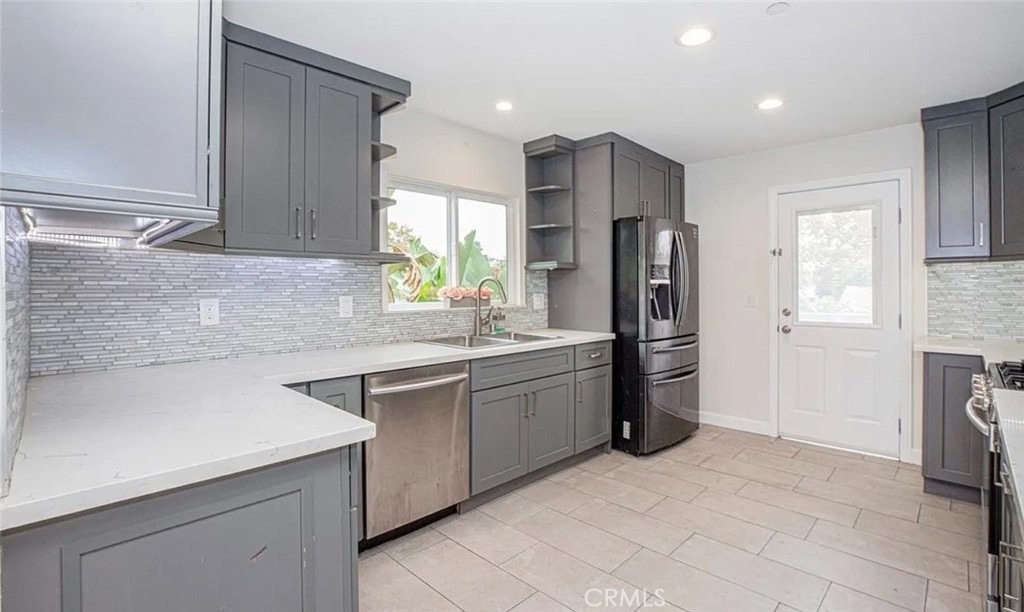 242 W Linden Ave. - Photo 4