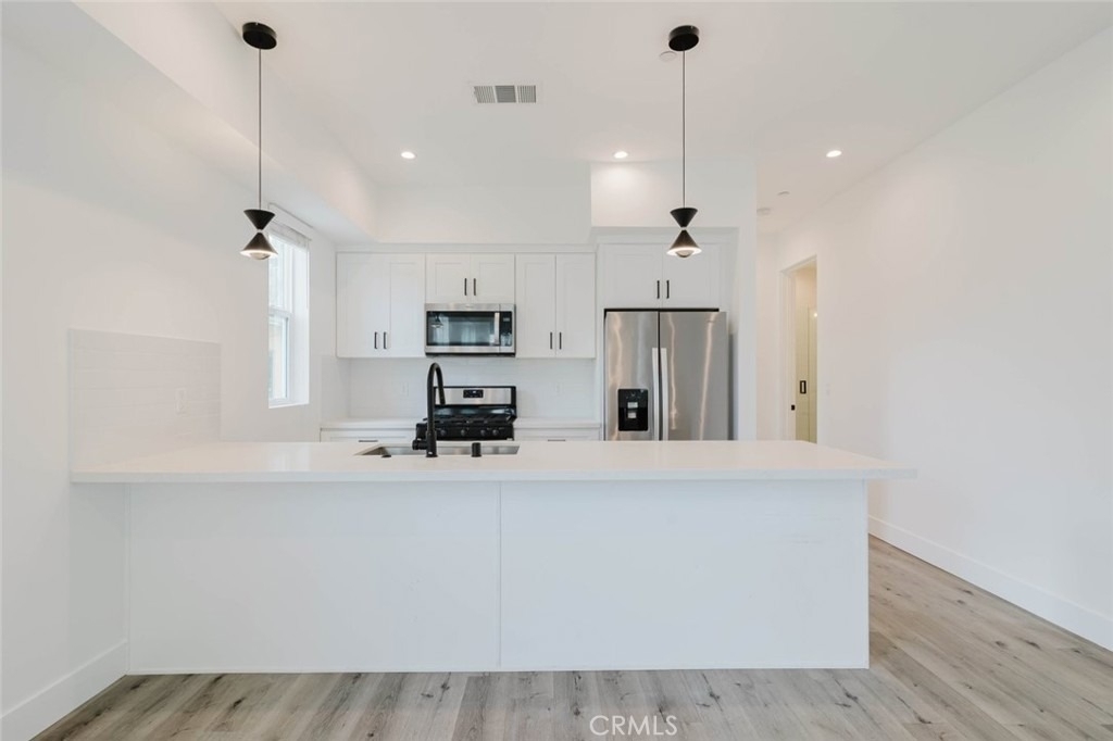 10853 Otsego Street - Photo 6