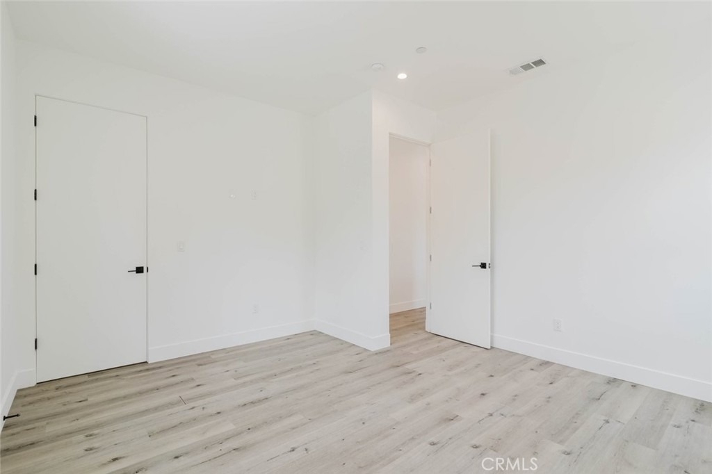 10853 Otsego Street - Photo 15